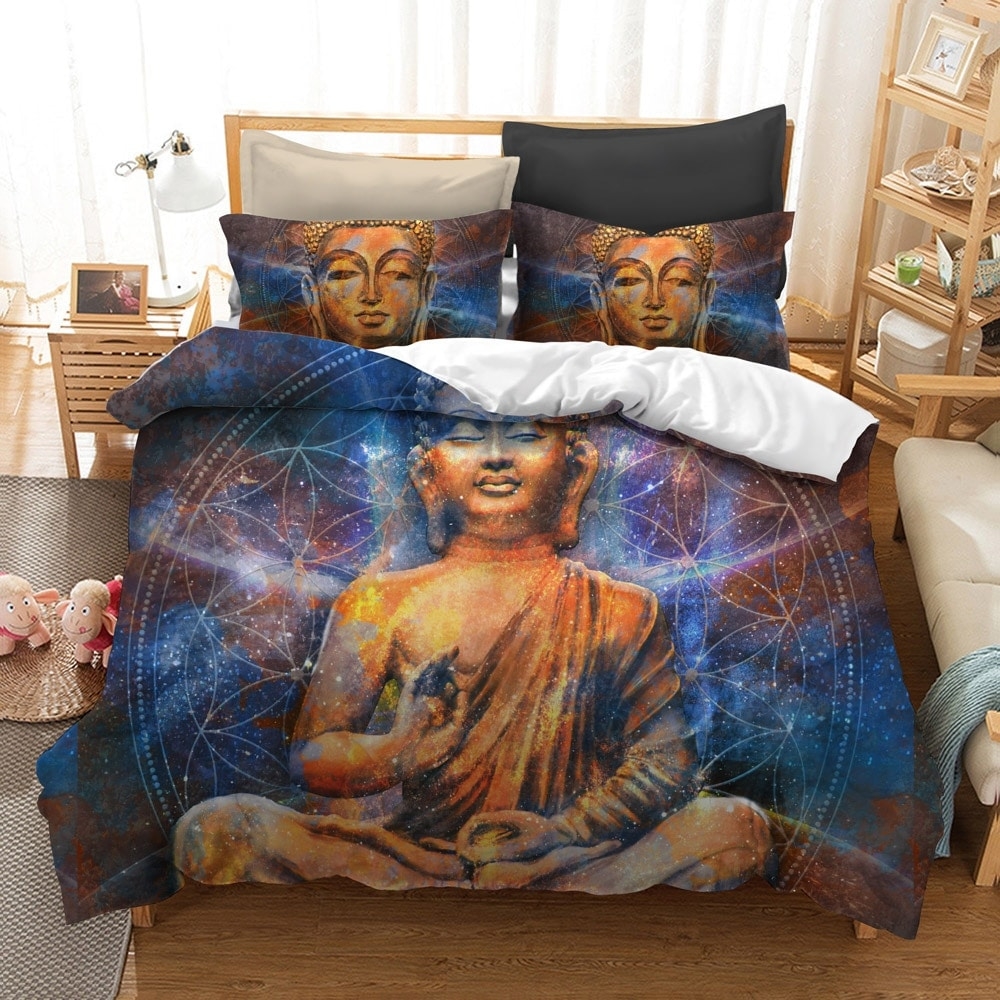 Parure de lit bouddha roi aux multiples couleurs, bonne qualité et à la mode sur un lit dans une maison