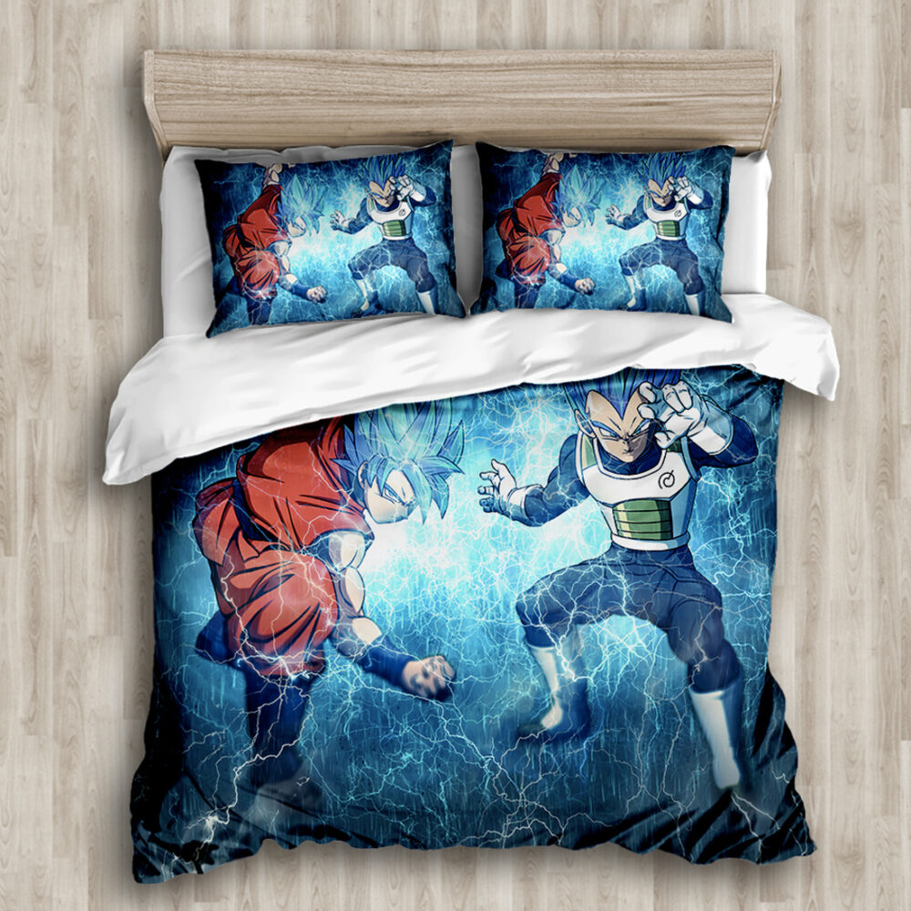 Parure de lit Son Goku et Végéta Super Sayian Blue. Bonne qualité et à la mode sur un lit dans une maison