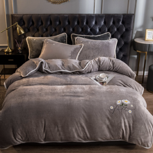 Parure de lit grise contour blanc