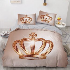 Parure de lit rose et grise couronne. Bonne qualité, confortable et à la mode sur un lit dans une maison