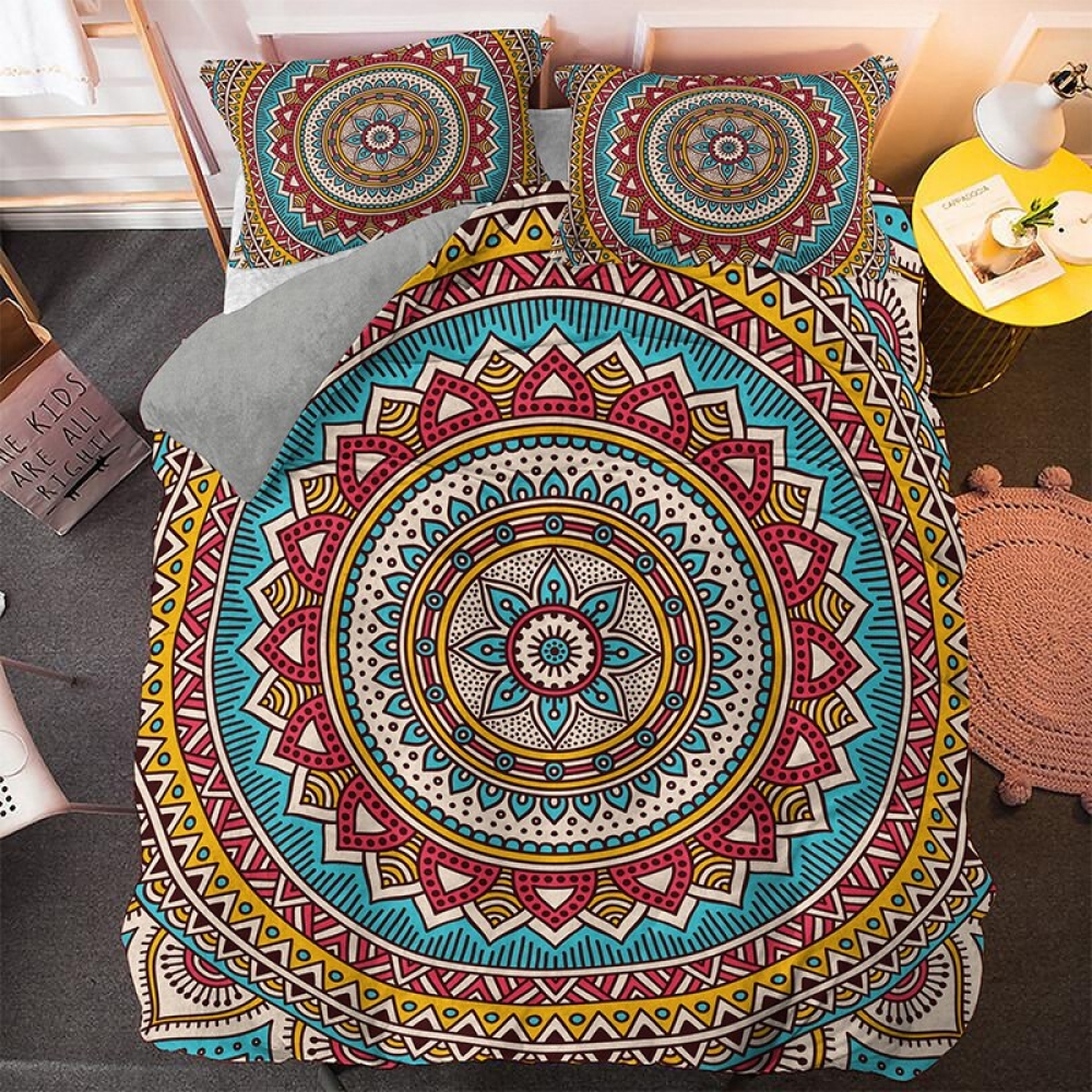 Parure de lit Mandala bleu et violet. Bonne qualité, confortable et à la mode sur un lit dans une maison