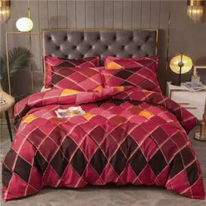 Parure de lit rouge à carreaux. Bonne qualité, confortable et à la mode sur un lit dans une maison