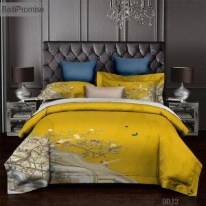 Parure de lit jaune motif fleur style européen. Bonne qualité, confortable et à la mode sur un lit dans une maison
