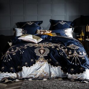 Parure de lit bleu roi avec broderie en coton égyptien. Bonne qualité, confortable et à la mode sur un lit dans une maison