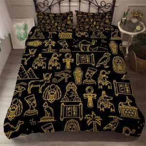 Parure de lit égyptienne. Bonne qualité, confortable et à la mode sur un lit dans une maison
