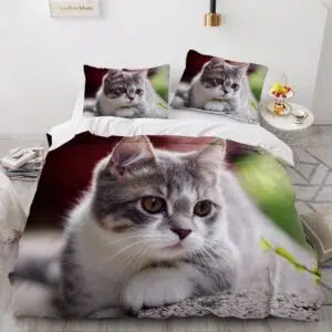 Parure de lit motif chaton mignon. Bonne qualité, confortable et à la mode sur un lit dans une maison