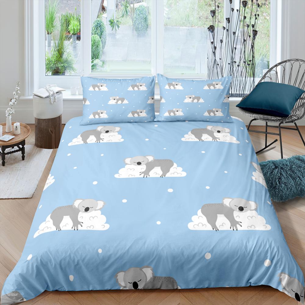 Parure de lit bleu koala sur le nuage. Bonne qualité et à la mode sur un lit dans une maison