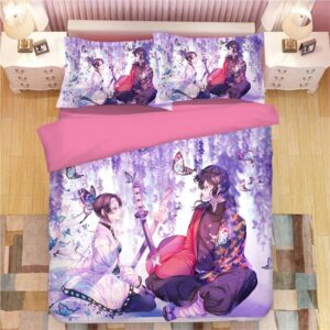 Parure de lit violet blanc avec imprimé Tomioka Giyû et Kochô Kanae. Bonne qualité, confortable et à la mode sur un lit dans une maison