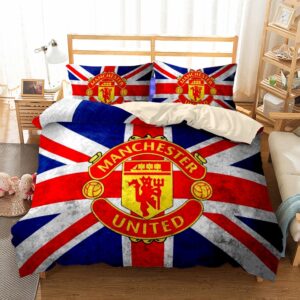 Parure de lit de club de football de Manchester United. Bonne qualité, confortable et à la mode sur un lit dans une maison