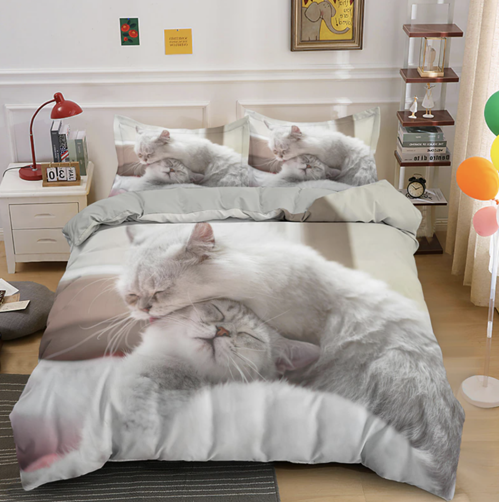 Parure de lit imprimée 3d câlin deux chats. Bonne qualité, confortable et à la mode sur un lit dans une maison