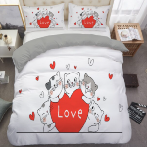 Housse de couette avec chats mignons. Bonne qualité, confortable et à la mode sur un lit dans une maison