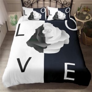 Parure de lit noir et blanc avec imprimé de roses. Bonne qualité, confortable et à la mode sur un lit dans une maison