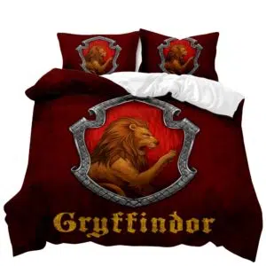 Parure de lit rouge Lion Griffondor. Bonne qualité, confortable et à la mode sur un lit dans une maison