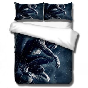 Parure de lit Venom sous la pluie. Bonne qualité, confortable sur un lit dans une maison