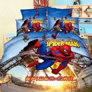 Parure de lit Spiderman à Paris. Bonne qualité, confortable et à la mode sur un lit dans une maison