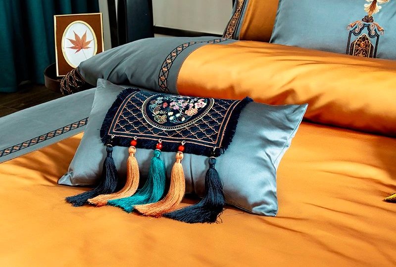 08_AOUT_2022_IMG_Parure_de_lit_orange_eT_bleu_ciel_très_chic4