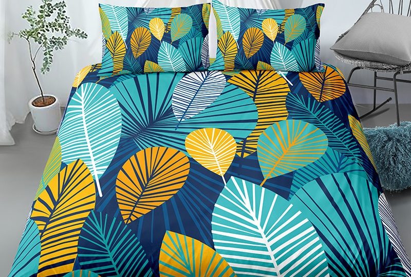 Parure de lit Jungle Art. Bonne qualité, confortable et à la mode sur un lit dans une maison