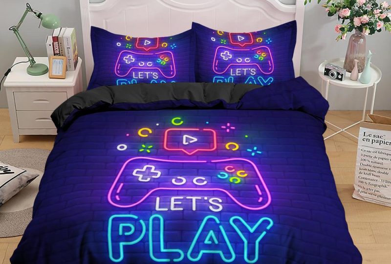 Parure de lit chien GTA. Bonne qualité, confortable et à la mode sur un lit dans une maison