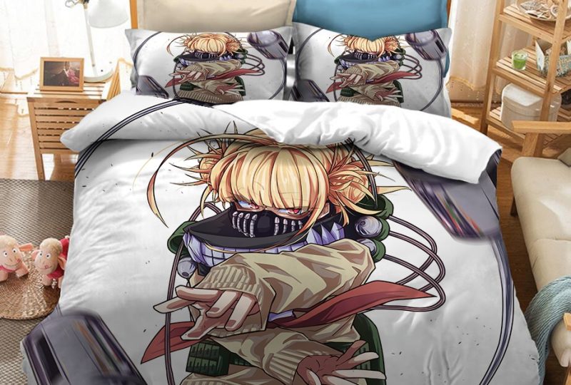 Parure de lit blanche à motif Himiko Toga de My Hero Academia. Bonne qualité, confortable et à la mode sur un lit dans une maison