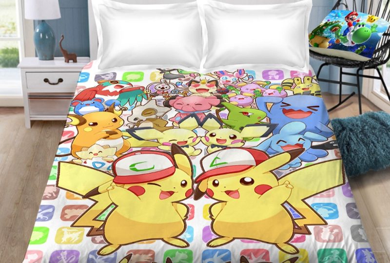 Parure de lit Pikachu avec ses amis Pokémon. Bonne qualité, confortable et à la mode sur un lit dans une maison