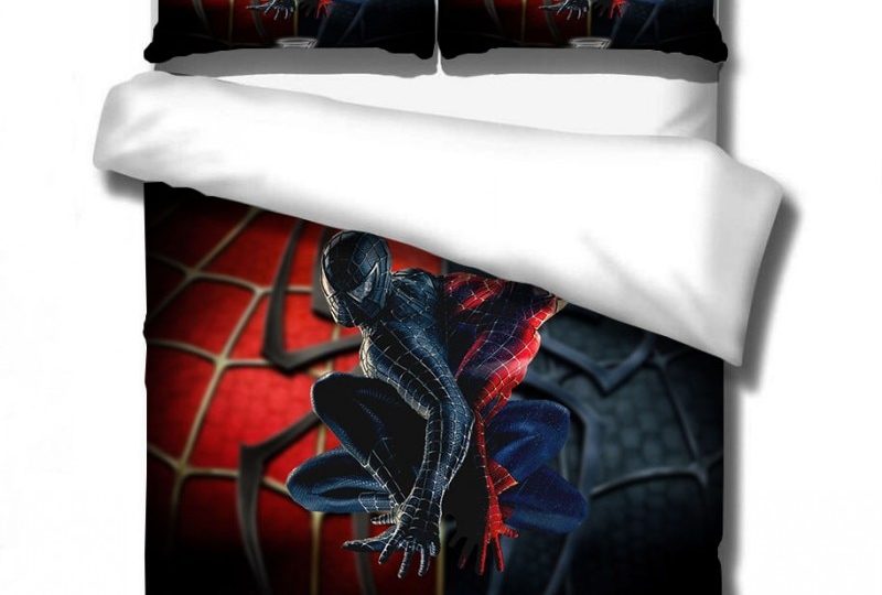 Parure de lit Spiderman vs Venom. Bonne qualité, confortable et à la mode sur un lit dans une maison