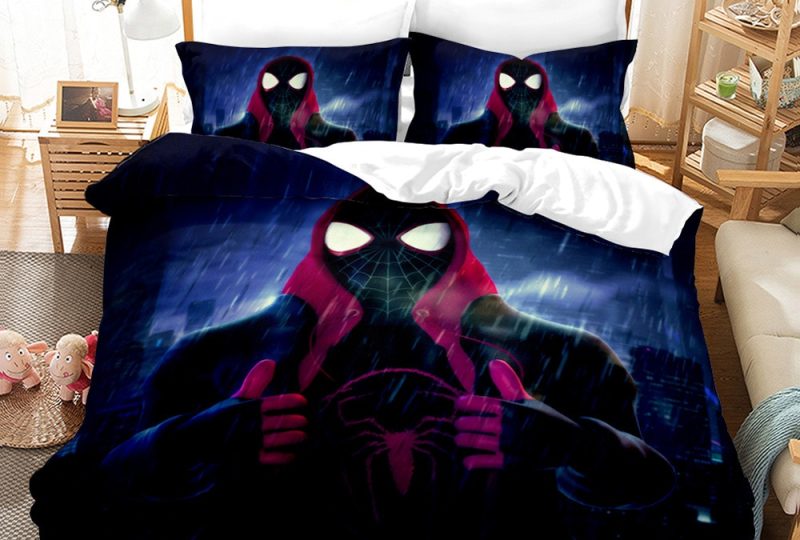 Parure de lit nouveau Spiderman sous la pluie. Bonne qualité, confortable et à la mode sur un lit dans une maison