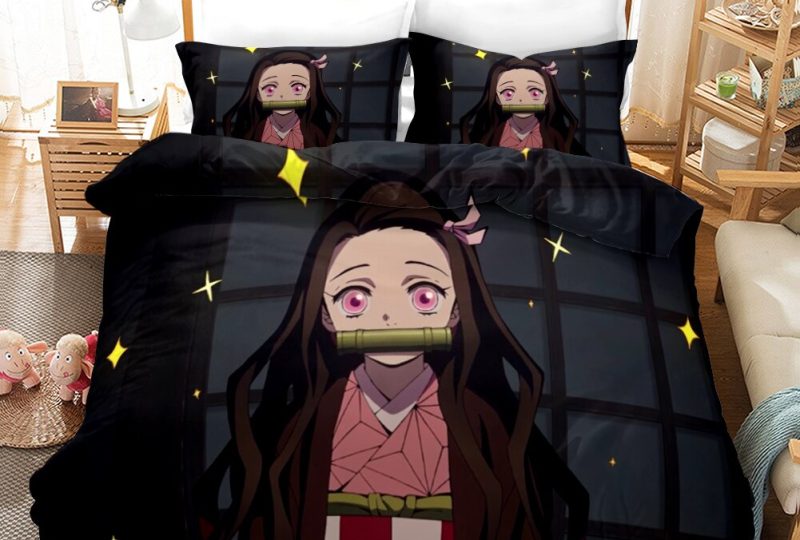 Parure de lit noire Nezuko Kamado Demon Slayer. Bonne qualité, confortable et à la mode sur un lit dans une maison