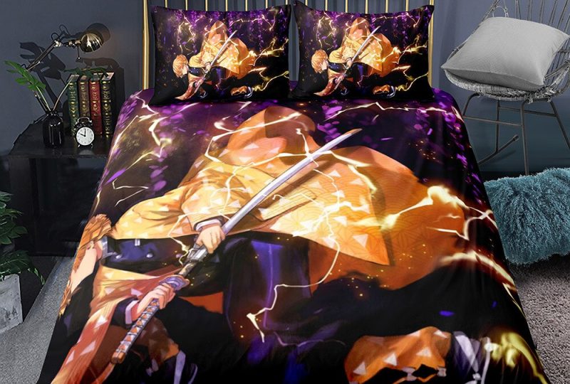 Parure de lit noir violet avec imprimé Agatsuma Zenitsu. Bonne qualité, confortable et à la mode sur un lit dans une maison