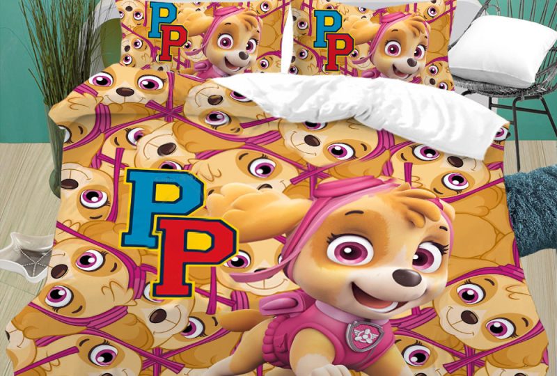 Parure de lit Pat Patrouille rose installée dans une chambre d'enfant