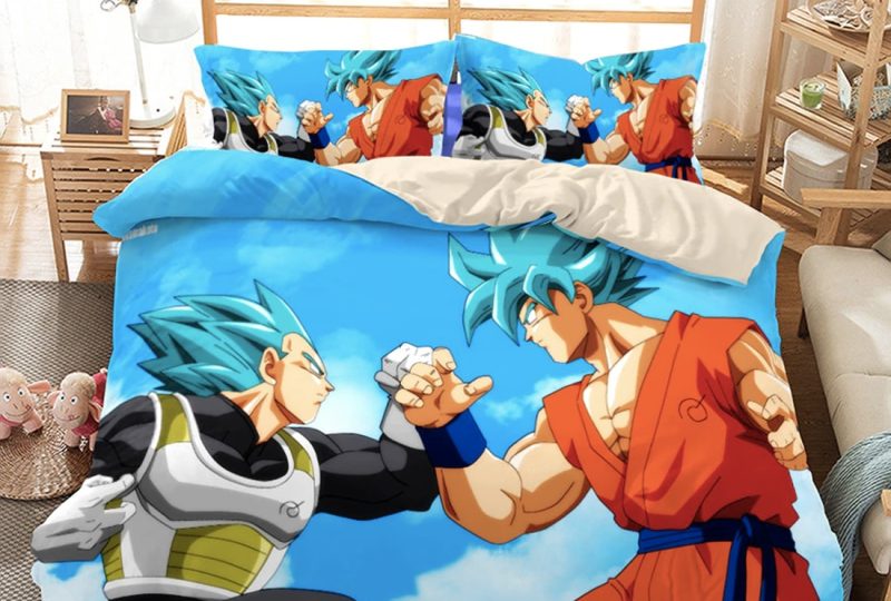 Parure de lit Dragon Ball Super Sayian. Bonne qualité, confortable et à la mode sur un lit dans une maison
