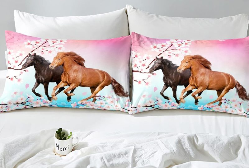 img_Parure de lit à cheval avec des fleurs roses sublimes_01